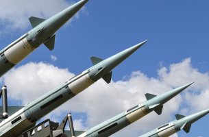 Franklin Templeton: Κατάργηση του ορίου στα έσοδα από όπλα σε ESG funds ύψους 23 δισ. δολαρίων
