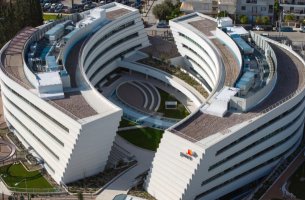 Γραφεία νέας γενιάς με ανθρώπινο πρόσημο