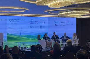 M.Macllari (CRIF): «Οι φυσικοί κίνδυνοι επηρεάζουν οριζόντια όλους τους επενδυτές, κι αυτό θα έπρεπε να είναι λόγος για βιώσιμες επενδύσεις» 