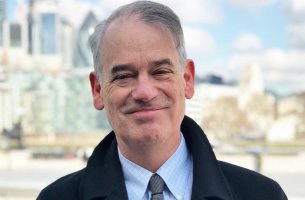 Sean Kidney: «Το πρόβλημα της Ευρώπης δεν είναι η φιλοδοξία, αλλά η ταχύτητα υλοποίησης»