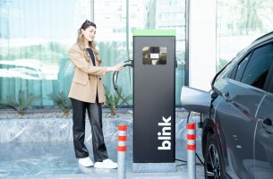 Ηλεκτροκίνηση χωρίς όρια: Η Blink Charging Hellas ξεπέρασε τους 320 σταθμούς φόρτισης σε μεγάλες εταιρείες και ομίλους πανελλαδικά