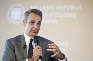 Μητσοτάκης για τη Διεθνή Ημέρα Εξάλειψης της Βίας κατά των Γυναικών: Στόχος ένα ισχυρό δίχτυ προστασίας