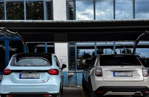 Η SKAG κινεί τον ηλεκτρικό στόλο οχημάτων της αποκλειστικά με ενέργεια από τα φωτοβολταϊκά της