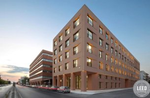 Dimand: Τα γραφεία της Παρευξείνιας Τράπεζας πιστοποιήθηκαν με LEED Platinum