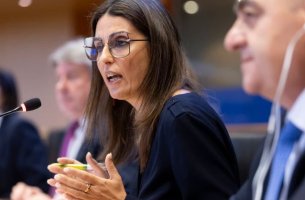 Omnibus I: Ελλείψεις, βιασύνη και απουσία αρχείων αναδεικνύει η έρευνα υψηλής Ευρωπαίας Διαμεσολαβήτριας