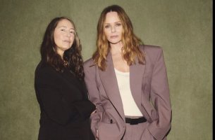 Η H&M επανενώνεται με τη Stella McCartney: Μια συνεργασία-ορόσημο επιστρέφει με επίκεντρο τη βιωσιμότητα