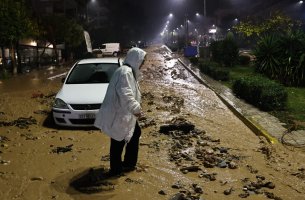 Κακοκαιρία χωρίς προηγούμενο: γιατί «πνίγηκαν» τα νότια προάστια και τι φοβούνται οι επιστήμονες για την Αθήνα