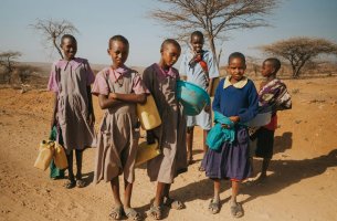 Η κλιματική αλλαγή μπορεί να οδηγήσει πάνω από 1 δισ. ανθρώπους σε διατροφικές κρίσεις έως το 2100