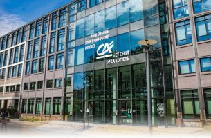 ΕΚΤ: Περιοδικές χρηματικές ποινές €7.551.050 στην Crédit Agricole για ανεπαρκή αναγνώριση κλιματικών κινδύνων