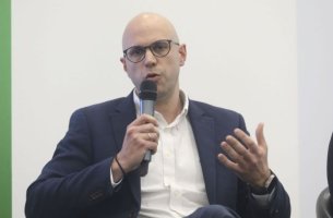 Δ. Χριστογιαννόπουλος (ΦΩΤΟΚΥΚΛΩΣΗ): Περνάμε από την εποχή της ανάπτυξης στην εποχή της ευθύνης – Η πρόκληση των 2.500 τόνων