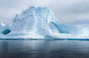 AMAP: Ο Αρκτικός θερμαίνεται 3 φορές ταχύτερα – Νέα έκθεση «καμπανάκι» για το παγκόσμιο κλίμα