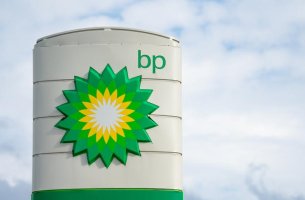ISS κατά BP για την κατάργηση δεσμεύσεων κλιματικής διαφάνειας