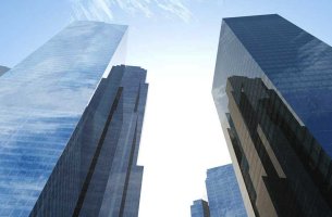 Γαλλική παρέμβαση για τα ESG funds: «Παράθυρο» στήριξης σε πετρελαϊκές και εταιρείες φυσικού αερίου