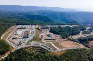 Σκουριές: Ξεκινά η εμπορική λειτουργία του μεταλλείου χρυσού και χαλκού το 2026 – Επένδυση 1,3 δισ. δολαρίων με επίκεντρο την ενεργειακή μετάβαση