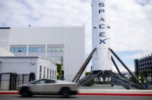 SpaceX: Ακτιβιστές μέτοχοι προειδοποιούν για κινδύνους εταιρικής διακυβέρνησης ενόψει πιθανής εισαγωγής στο χρηματιστήριο
