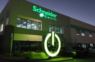 Η Schneider Electric στο MIT Universal AI Summit 2026: Η Ελλάδα στο επίκεντρο της επόμενης γενιάς υποδομών Τεχνητής Νοημοσύνης