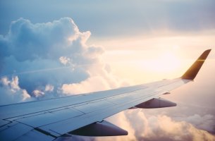 IATA: Στις Βρυξέλλες το World Sustainability Symposium με επίκεντρο την απανθρακοποίηση των αερομεταφορών
