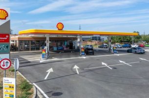 Η Coral Shell Licensee εγκαινίασε το 100ό πρατήριο εκτός συνόρων