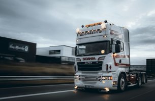 EE: Εταιρείες κατασκευής φορτηγών ζητούν τριετή αναβολή για τους στόχους CO2 του 2030