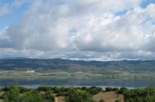 Λίμνη Κορώνεια: Η κλιματική αλλαγή και η υπεράντληση συρρικνώνουν έναν από τους σημαντικότερους υγροτόπους της Ελλάδας