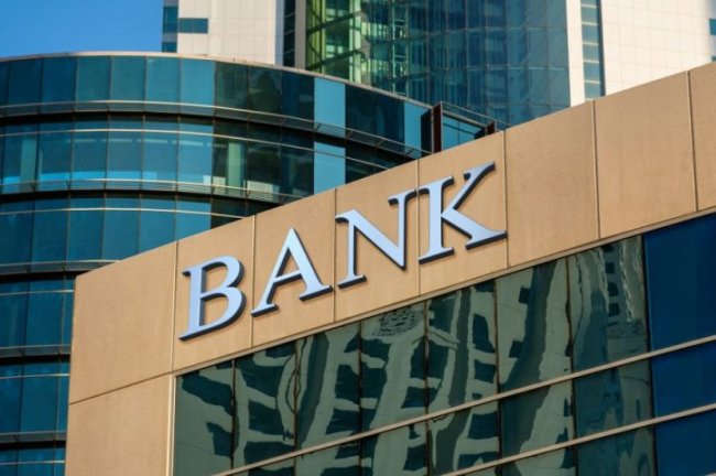 Η Barclays καταγράφει έσοδα 500 εκατομμυρίων λιρών από βιώσιμες χρηματοδοτήσεις