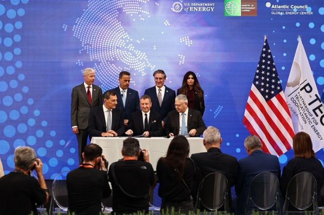 Υδρογονάνθρακες: Συμφωνία ExxonMobil, Energean και HelleniQ Energy