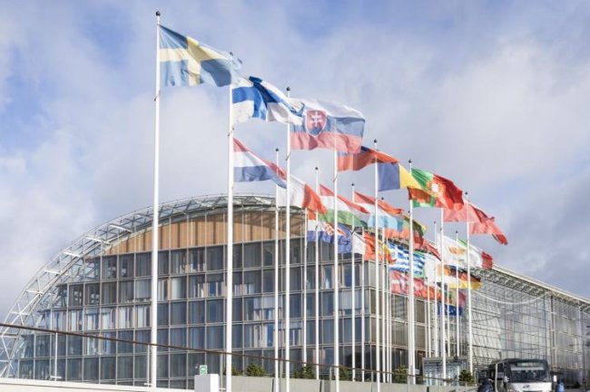 EIB και Angelini Ventures υπογράφουν συμφωνία €150 εκατ. για τη χρηματοδότηση ευρωπαϊκών startups