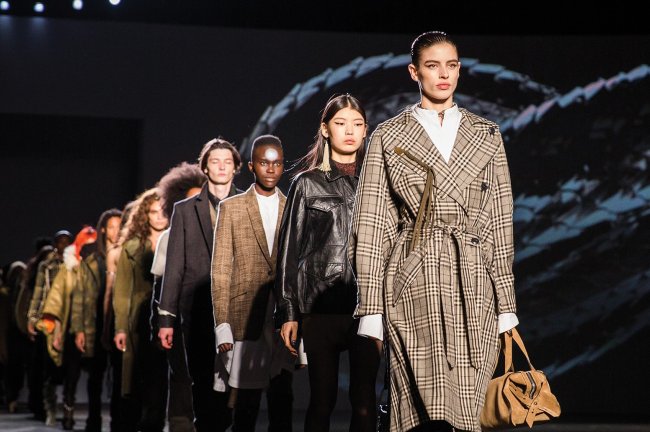 Νέα Υόρκη: Τέλος οι γούνες από το 2026 στην Εβδομάδα Μόδας