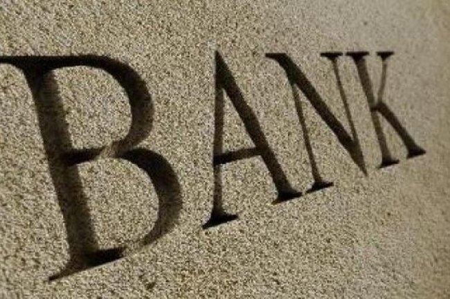 Εποπτικά όργανα της ΕΕ ζητούν από τράπεζες και ασφαλιστές να τεκμηριώνουν τις δηλώσεις μετάβασης στα stress tests ESG