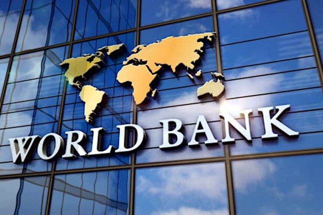 World Bank: Η κλιματική μετάβαση φέρνει νέες δουλειές αλλά και κινδύνους για τις αγορές εργασίας