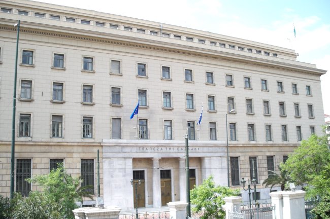 Τράπεζα της Ελλάδος: Η φύση μετατρέπεται σε χρηματοπιστωτικό ρίσκο και το πράσινο επενδυτικό κενό απειλεί την οικονομία