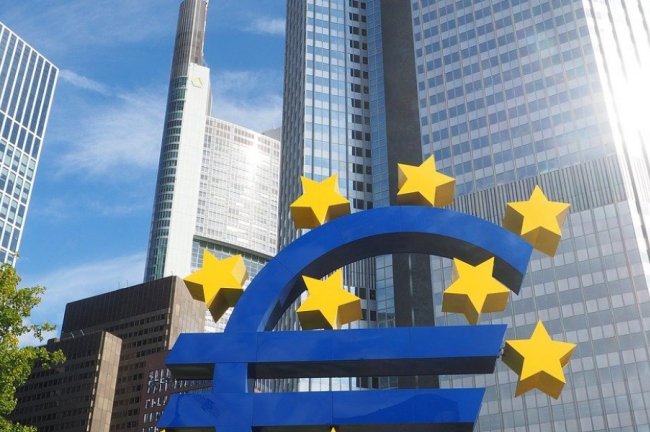 ΕΚΤ: Συνεχίζεται η μείωση των εκπομπών άνθρακα στα χαρτοφυλάκια του Ευρωσυστήματος
