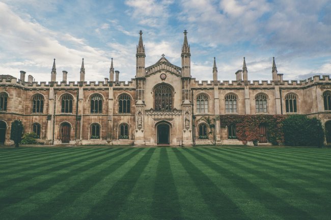 Cambridge: Νέα έδρα βιωσιμότητας με επίκεντρο την αλλαγή συμπεριφοράς