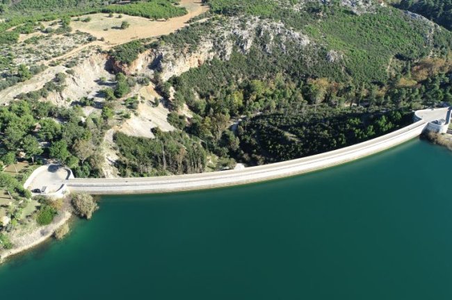 Πώς φτάνει το νερό στο ποτήρι μας; Η ΕΥΔΑΠ προσκαλεί τους μαθητές σε ένα δωρεάν ταξίδι εξερεύνησης στο Φράγμα του Μαραθώνα!