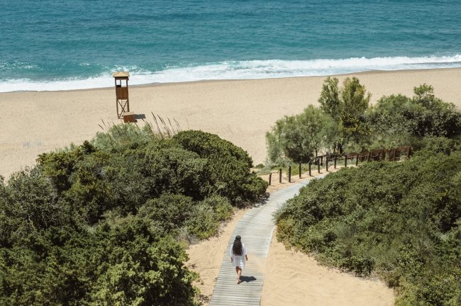 Costa Navarino: Η αθέατη πλευρά του βιώσιμου τουρισμού