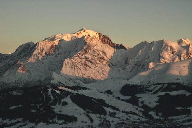 Mont Blanc: Έχασε πάνω από ένα μέτρο ύψους σε έναν χρόνο – Στα 4.807,47 μέτρα η κορυφή