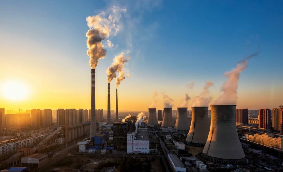 Η Κίνα μπαίνει δυναμικά στην μάχη για τη μείωση των εκπομπών CO2