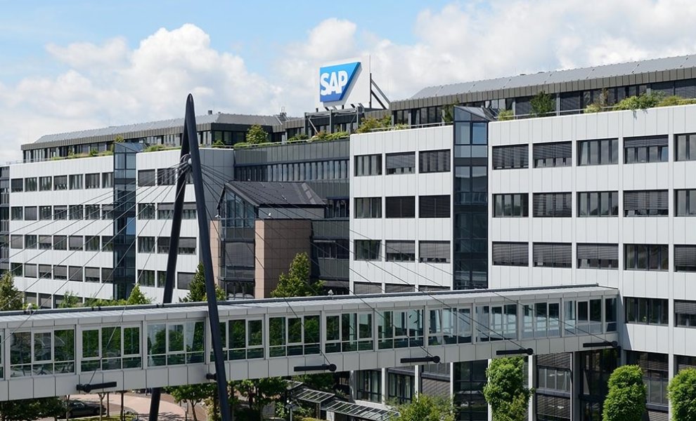 SAP: Μετακίνησε τον στόχο για net-zero κατά 20 χρόνια