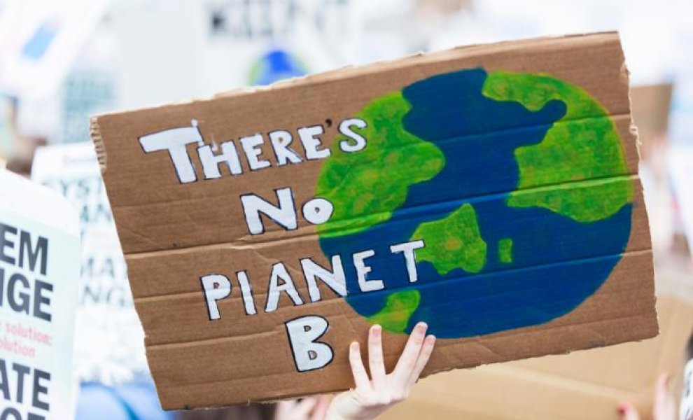ΟΗΕ: Τα ορυκτά καύσιμα «πνίγουν» τον πλανήτη