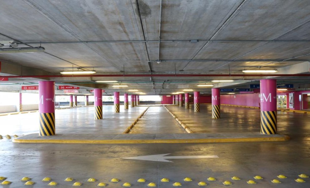 Women-Only Parking: Θέσεις parking έχουν δημιουργηθεί αποκλειστικά για γυναίκες ώστε να νιώθουν πιο ασφαλείς