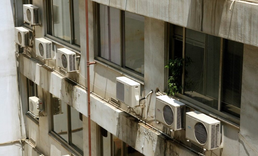 Εξοικονόμηση ενέργειας: Έρχεται «κόφτης» στα κλιματιστικά στα δημόσια κτίρια