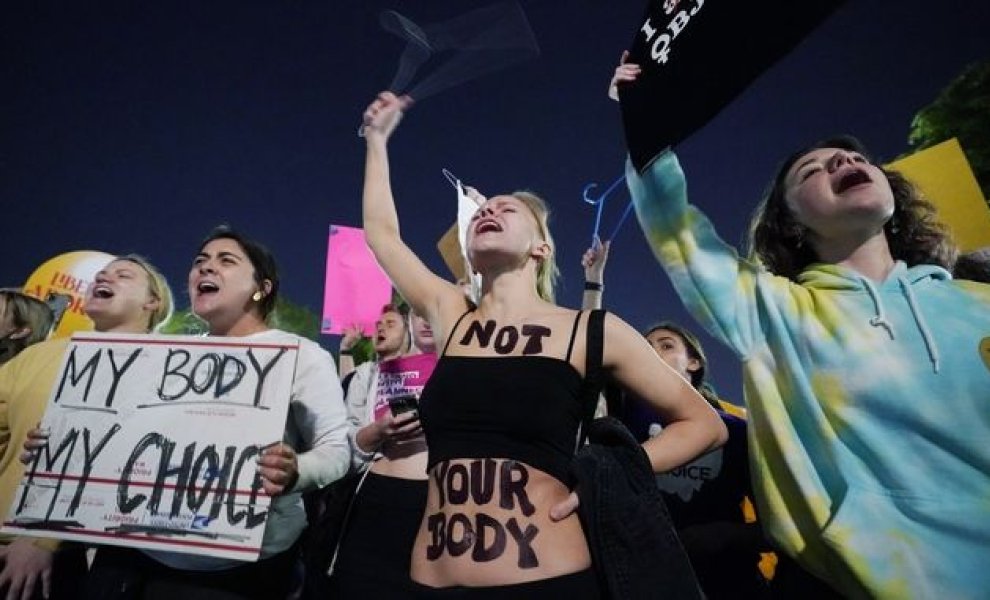 ΗΠΑ: Απειλείται το ιστορικό δικαίωμα των γυναικών στην άμβλωση 