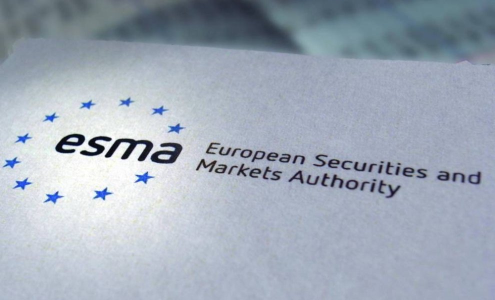 Τι δείχνει η μελέτη του ESMA για τις χαμηλές πτήσεις των τιμών των ESG funds
