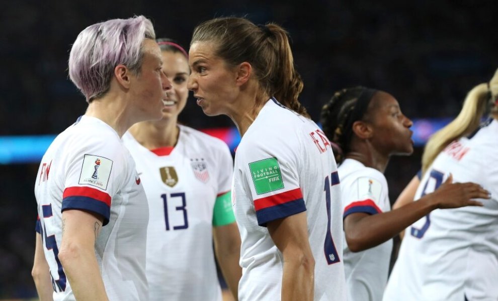 Η ποδοσφαιρική ομοσπονδία των ΗΠΑ ανακοίνωσε ίσες αμοιβές για τις Εθνικές ομάδες ανδρών και γυναικών