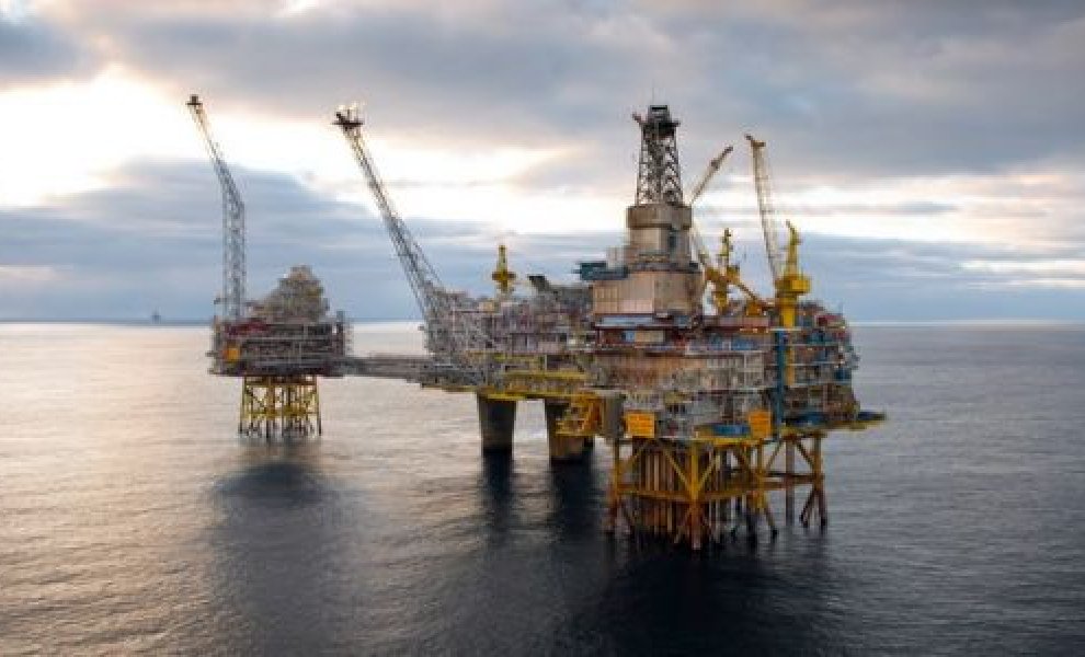 Στην ExxonMobil και τα ΕΛΠΕ περνάει το ποσοστό της Total στους υδρογονάνθρακες της Κρήτης 