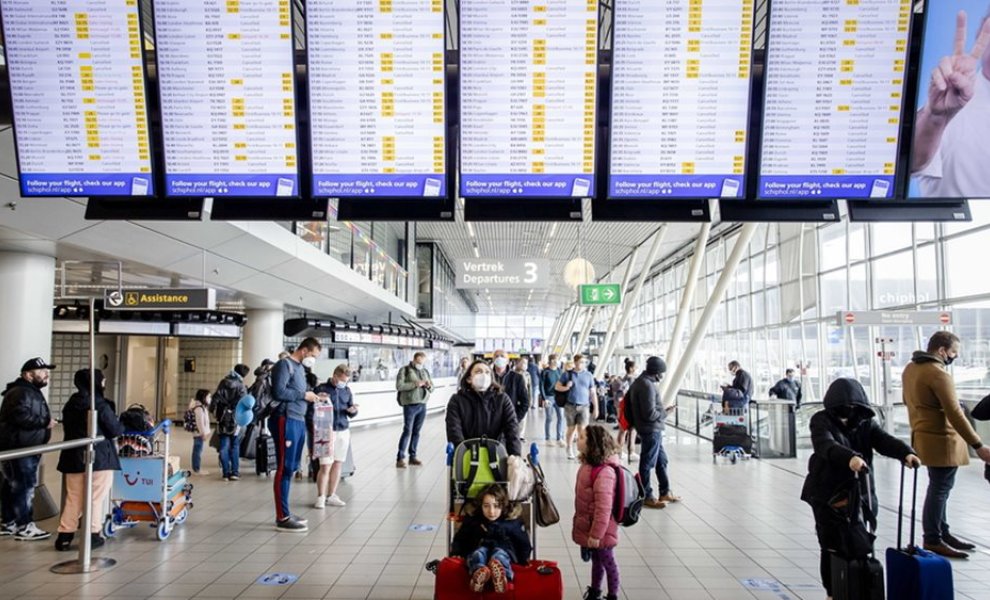 Ολλανδία: Αεροπορικές εταιρίες προσφεύγουν στη δικαιοσύνη κατά της μείωσης των πτήσεων στο αεροδρόμιο Σίπχολ