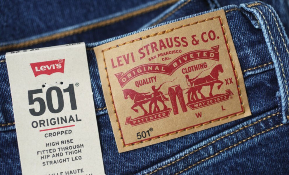 Levi’s: Πώς επηρέασε η κλιματική αλλαγή τις πωλήσεις στα τζιν παντελόνια 