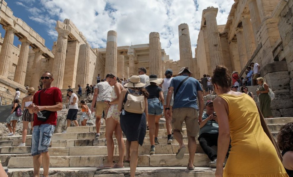 INΣΕΤΕ: Τέσσερις άξονες παρεμβάσεων για βιώσιμη ανάπτυξη του ελληνικού τουρισμού