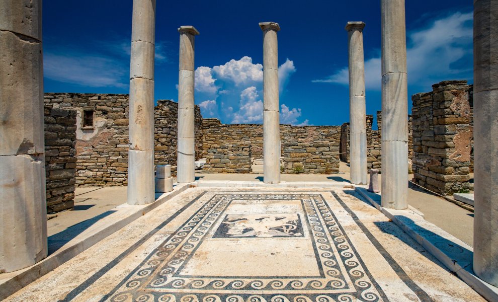 Ένα Παγκόσμιο Ταξίδι Πολιτιστικού Μετασχηματισμού με Προορισμό την Ελλάδα