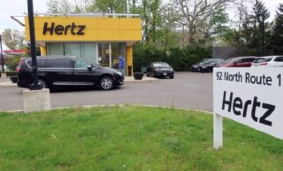 Η Hertz πουλά 20.000 ηλεκτρικά αυτοκίνητα